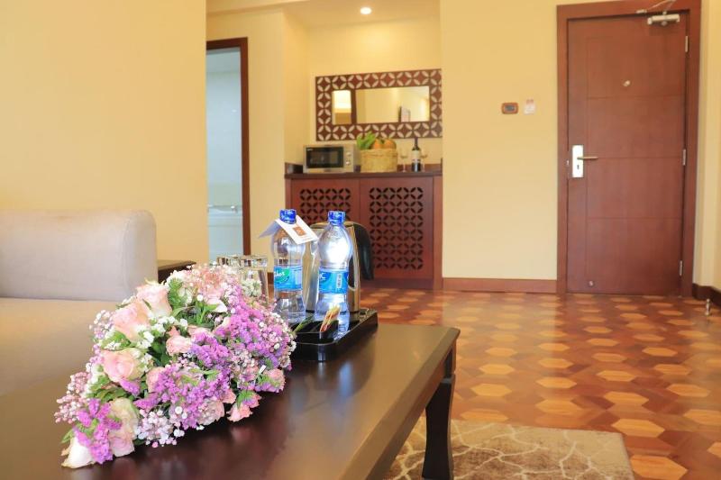 Desalegn Hotels Lodge And Apartment image
