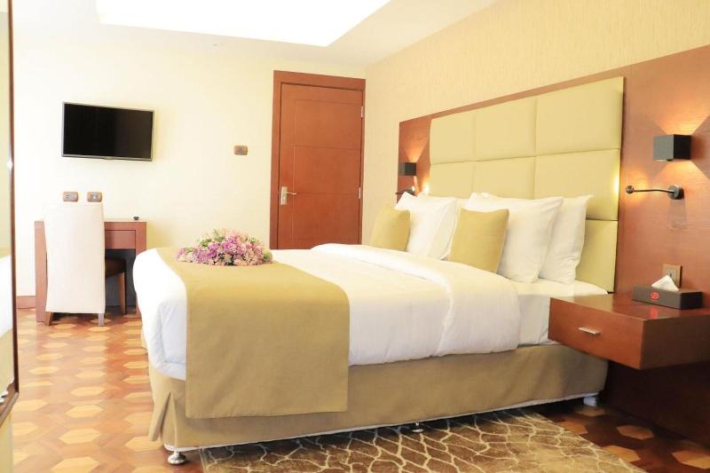 Desalegn Hotels Lodge And Apartment image