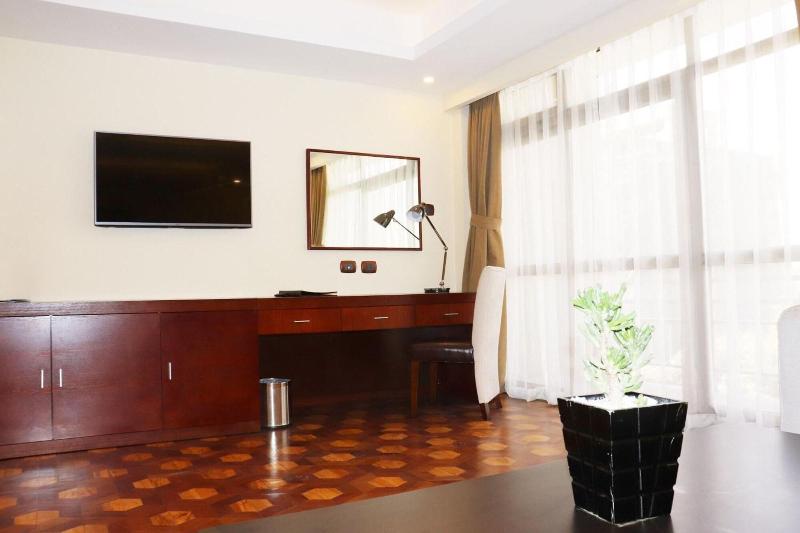 Desalegn Hotels Lodge And Apartment image