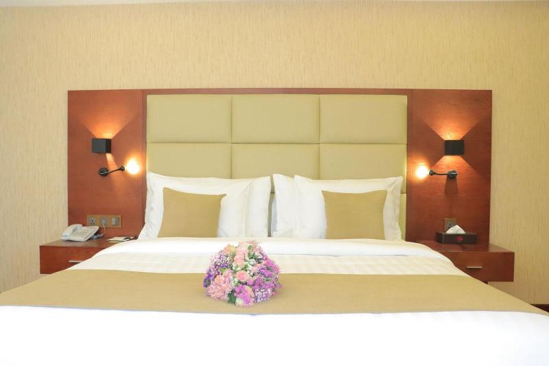 Desalegn Hotels Lodge And Apartment image