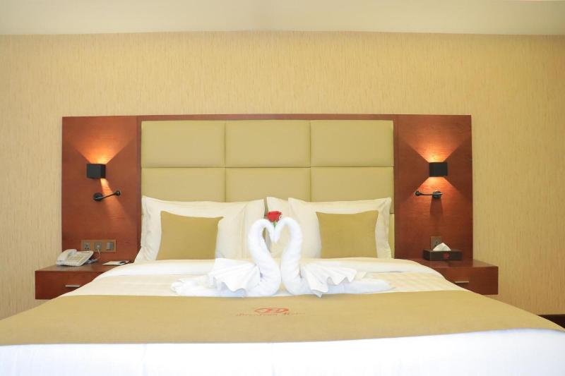 Desalegn Hotels Lodge And Apartment image
