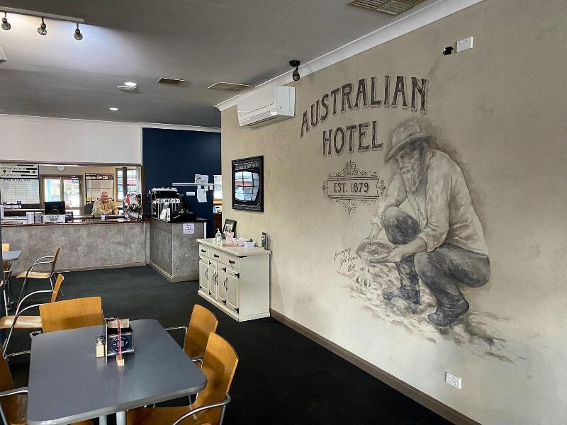 Australian Hotel Young image 3