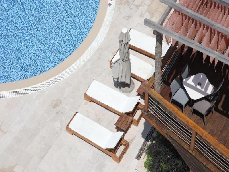 Harbour Hotel image