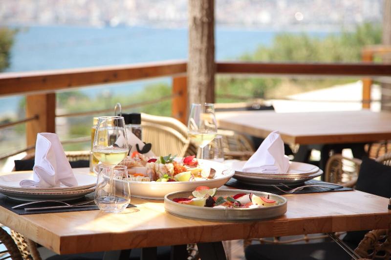 Harbour Hotel image