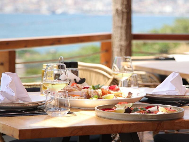 Harbour Hotel image
