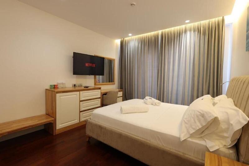 Harbour Hotel image
