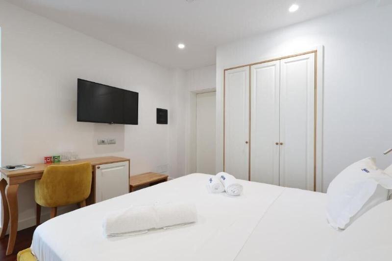 Harbour Hotel image