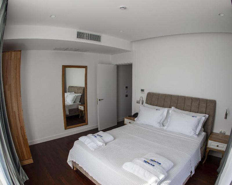 Harbour Hotel image