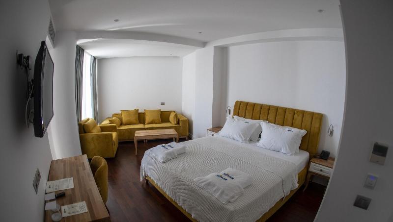Harbour Hotel image