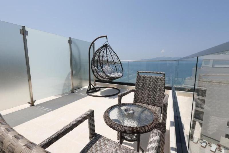 Harbour Hotel image