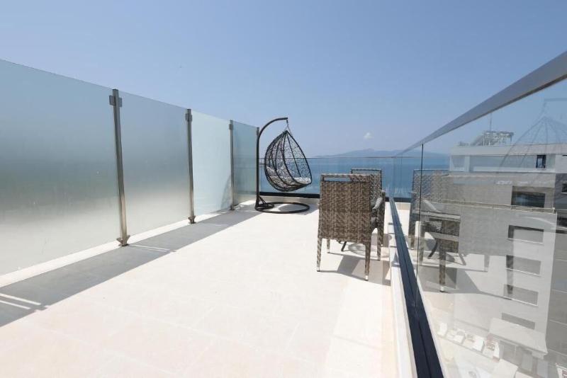 Harbour Hotel image