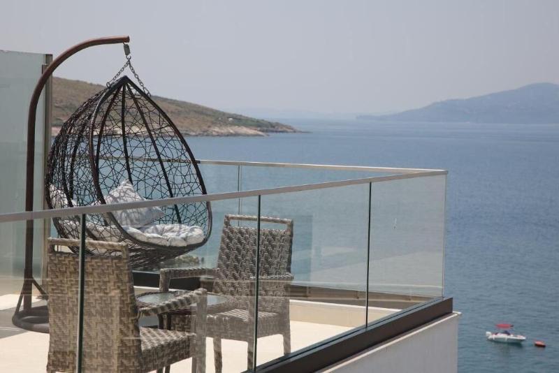 Harbour Hotel image