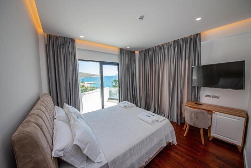 Harbour Hotel image