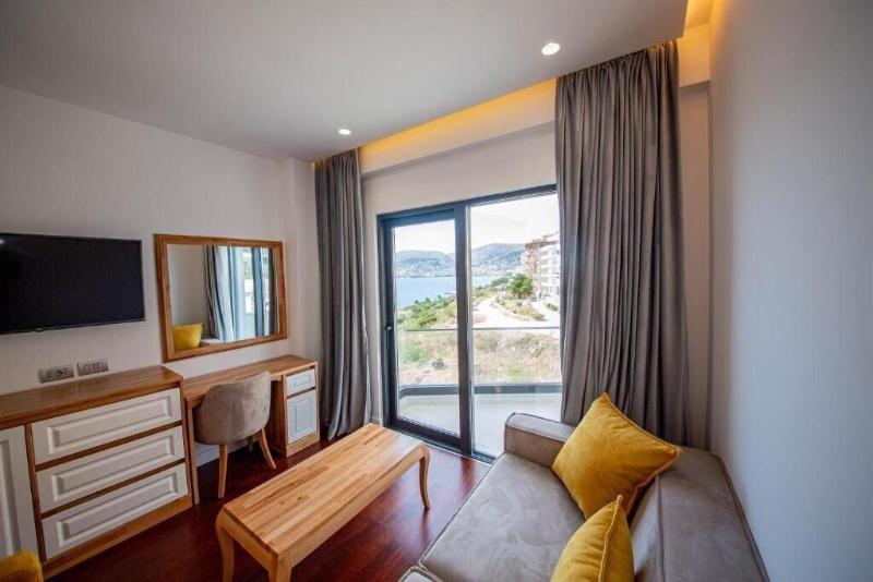 Harbour Hotel image