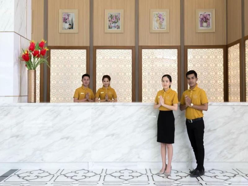 Elegant Airport Hotel image