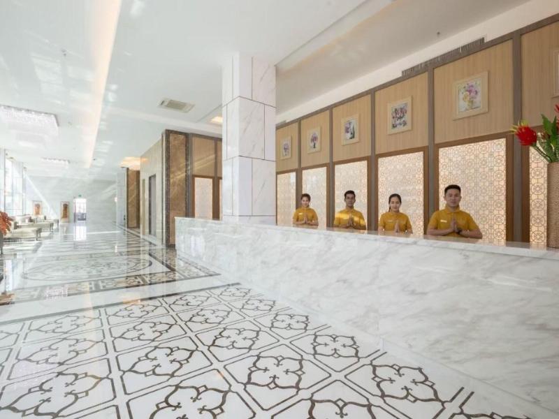 Elegant Airport Hotel image