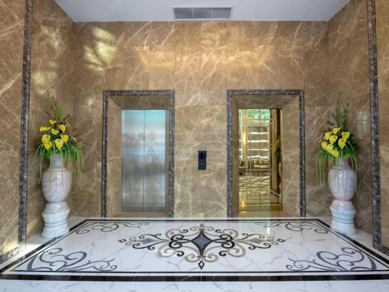 Elegant Airport Hotel image