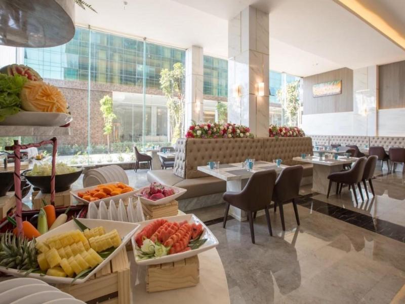 Elegant Airport Hotel image