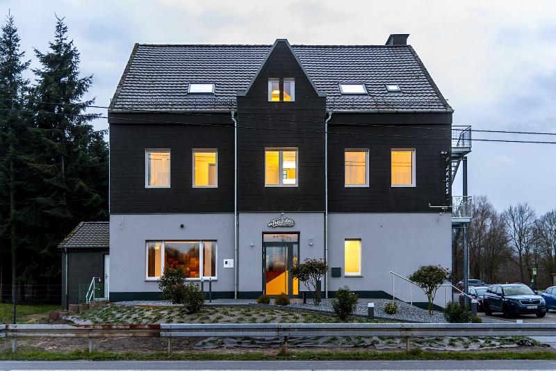 Zu Freunden image