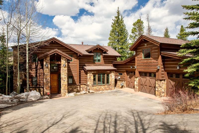 Zendo By Avantstay Serene Mountain Abode W Hot Tu image