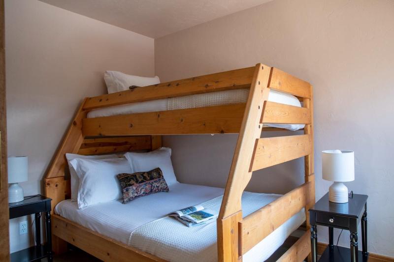 Zendo By Avantstay Serene Mountain Abode W Hot Tu image