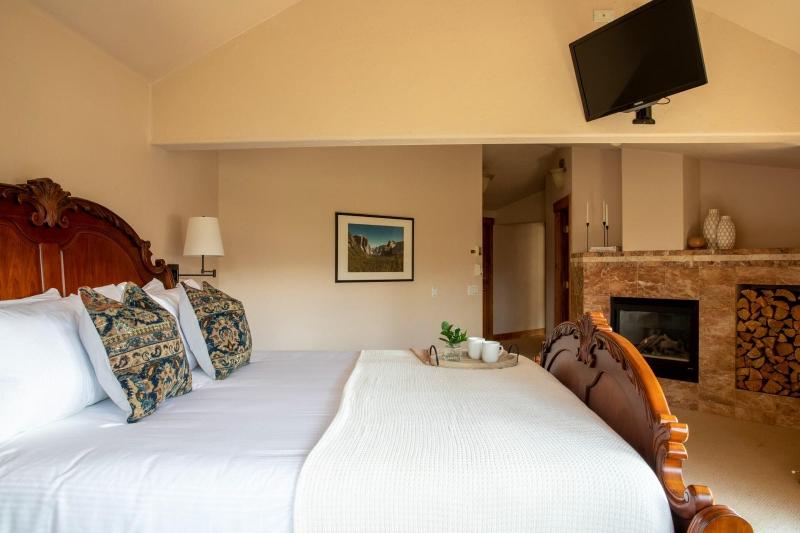 Zendo By Avantstay Serene Mountain Abode W Hot Tu image