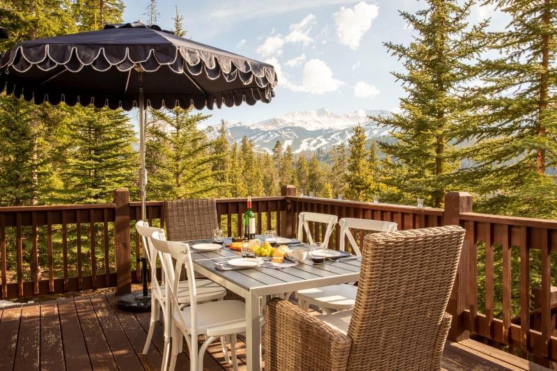 Zendo By Avantstay Serene Mountain Abode W Hot Tu image