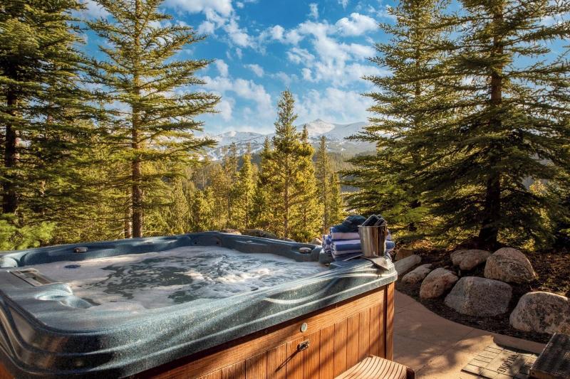 Zendo By Avantstay Serene Mountain Abode W Hot Tu image