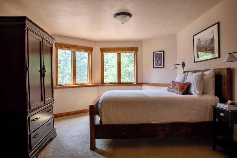 Zendo By Avantstay Serene Mountain Abode W Hot Tu image