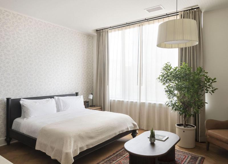 The Quoin Hotel image