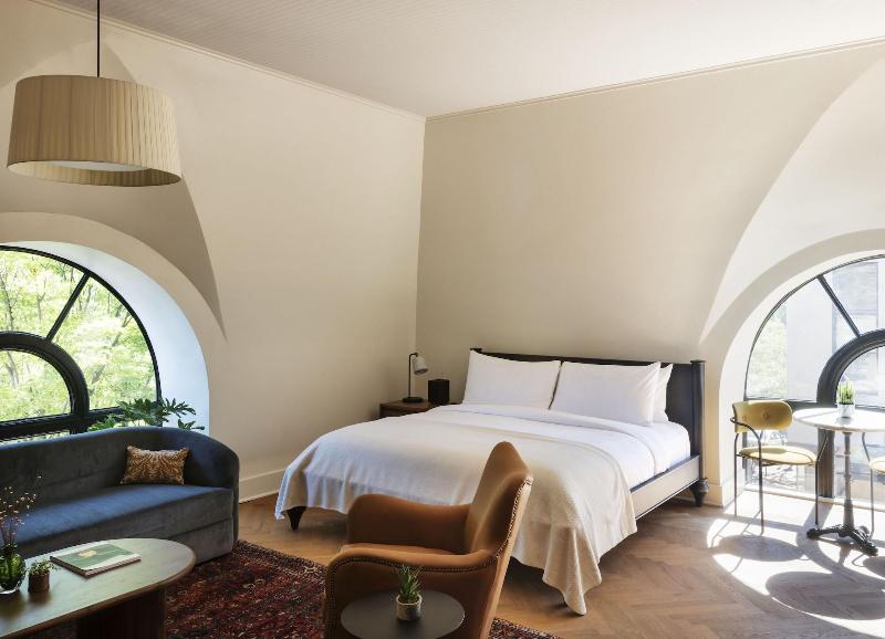 The Quoin Hotel image