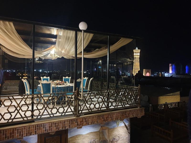 Suzangaron Boutique Hotel image