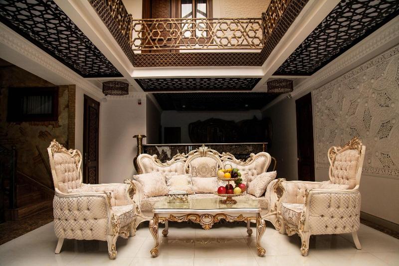 Suzangaron Boutique Hotel image