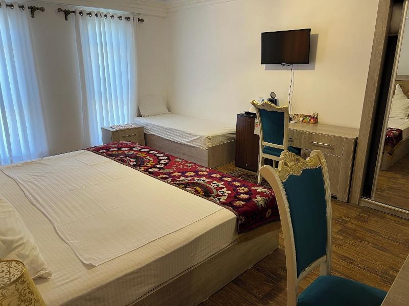 Suzangaron Boutique Hotel image