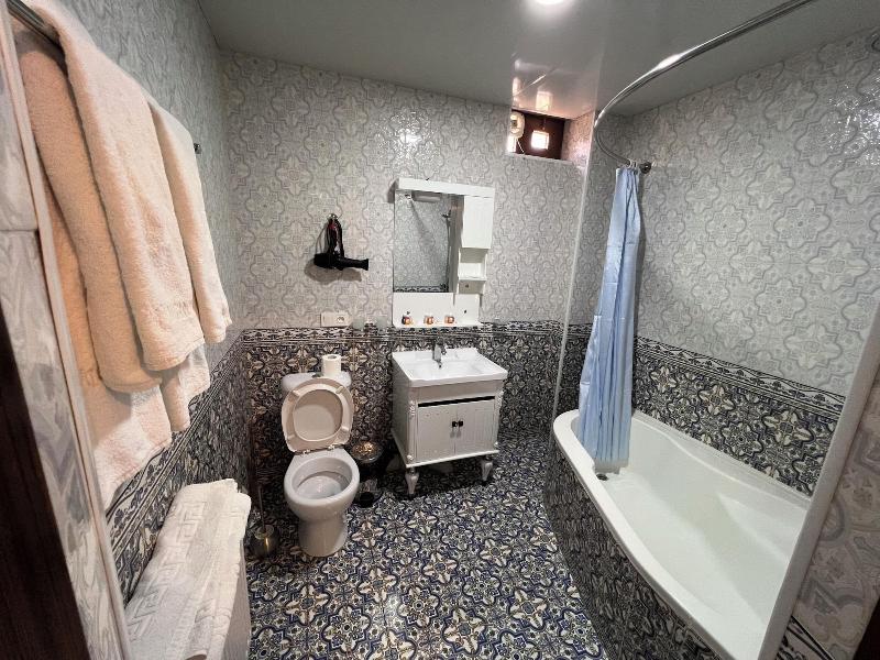 Suzangaron Boutique Hotel image