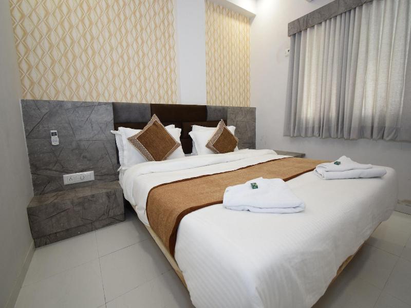 Hotel A1 Vastrapur image