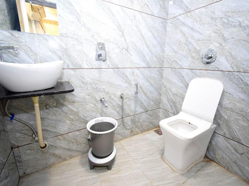 Hotel A1 Vastrapur image