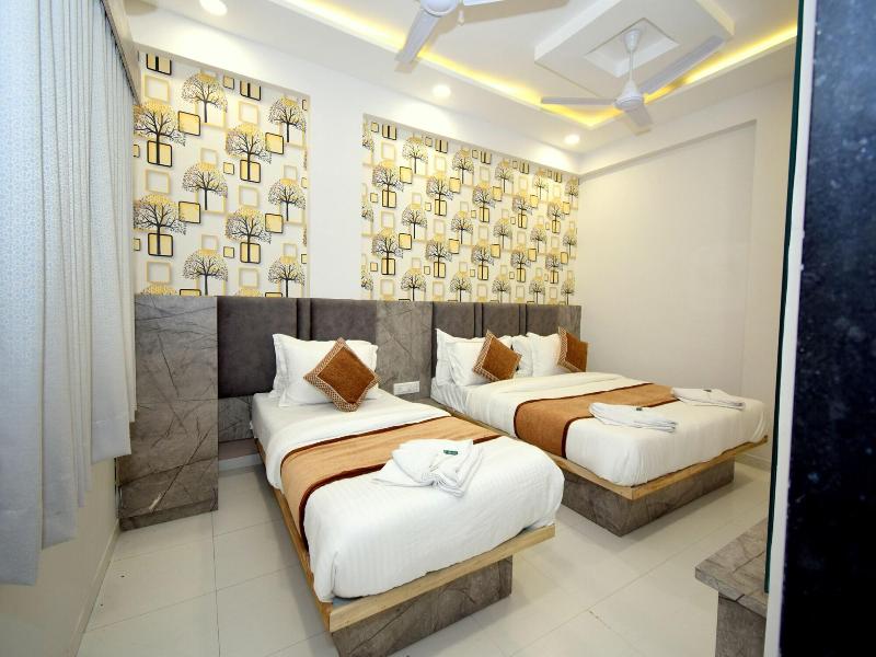 Hotel A1 Vastrapur image