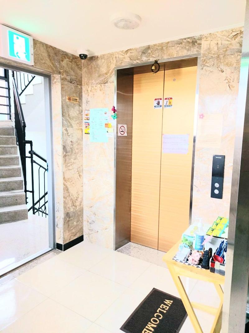 Ara Palace Hotel image