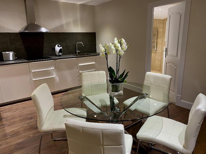 Harpazul Apartments image