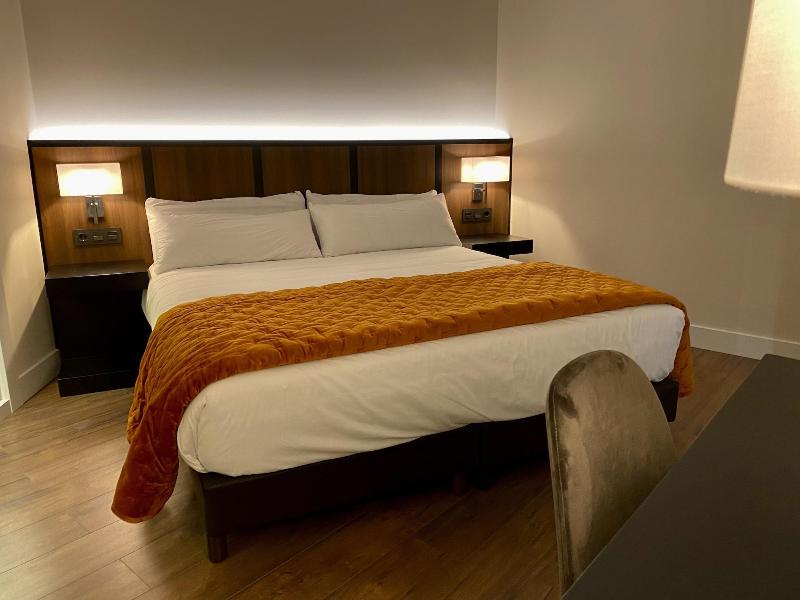 Harpazul Apartments image