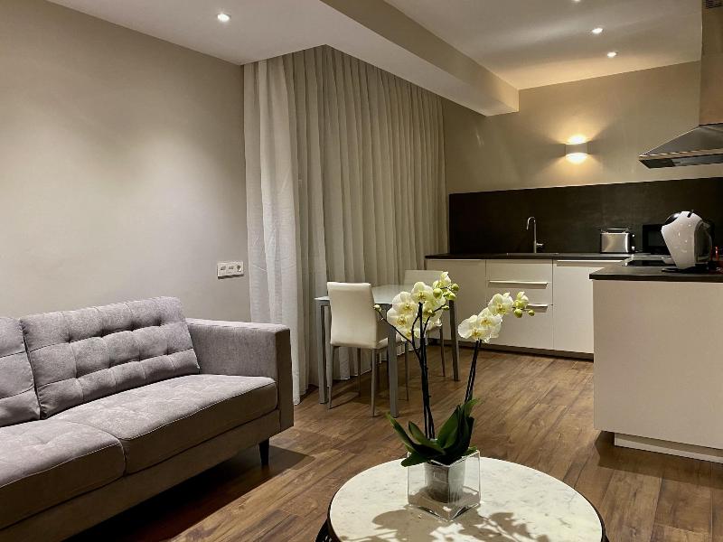 Harpazul Apartments image