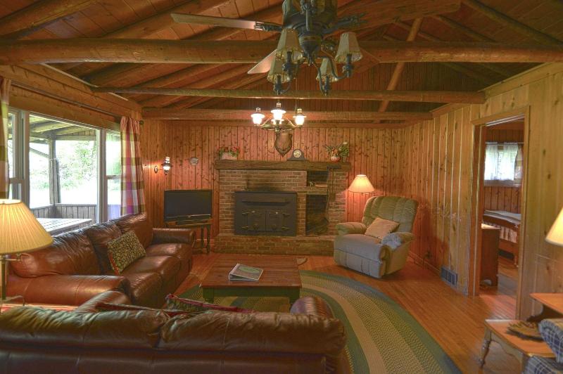 Countryside Cottages image