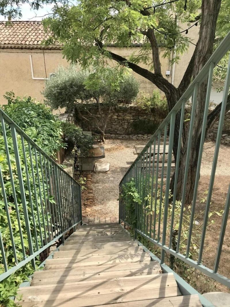 Mas De L Acacia image