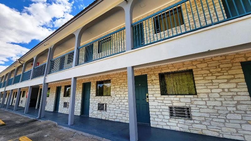 Scottish Inn Suites image