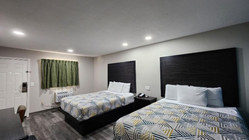 Scottish Inn Suites image