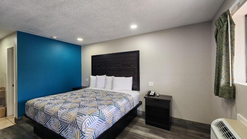 Scottish Inn Suites image