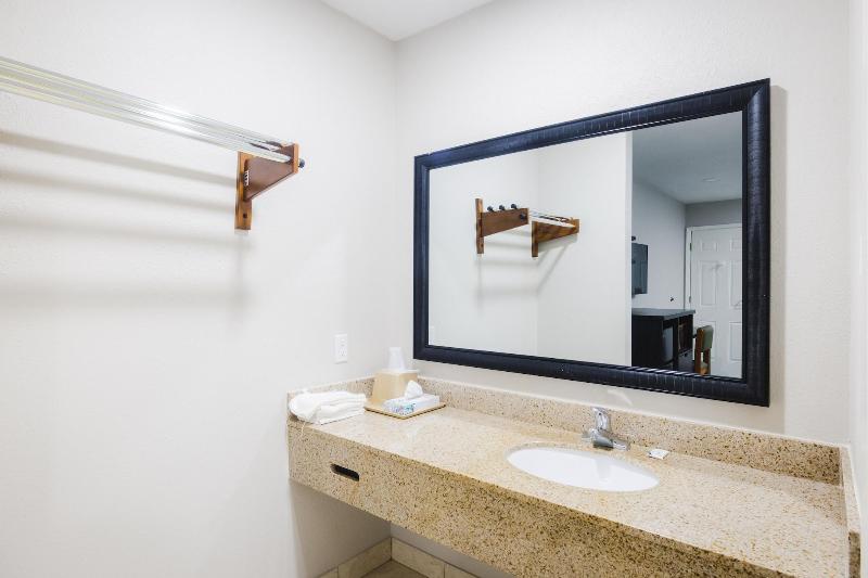 Scottish Inn Suites image