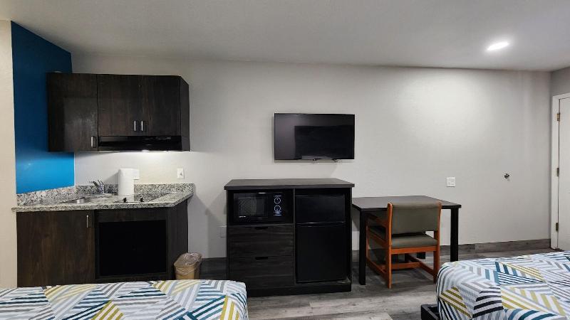 Scottish Inn Suites image