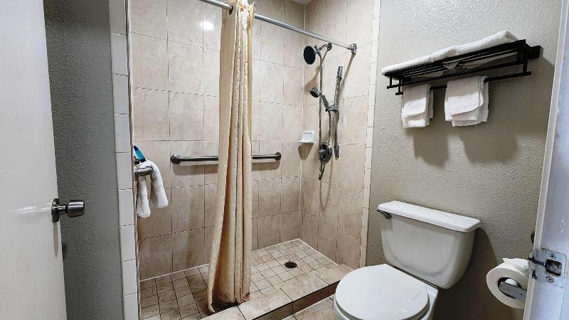 Scottish Inn Suites image